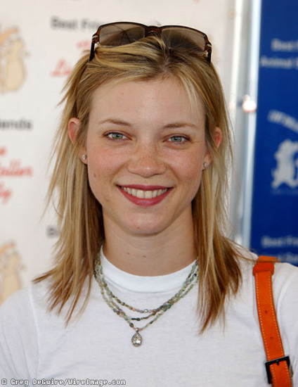 Amy Smart Photos