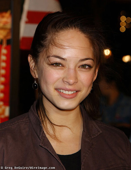 Kristin Kreuk Photos
