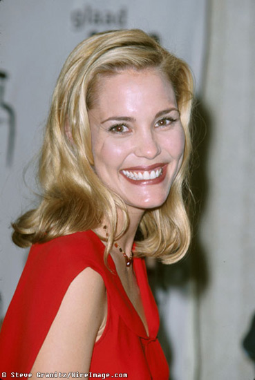 Leslie Bibb Photos