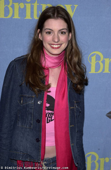 Anne Hathaway Photos
