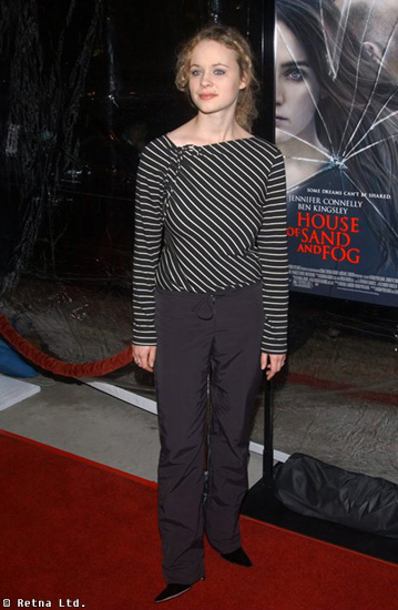 Thora Birch Photos