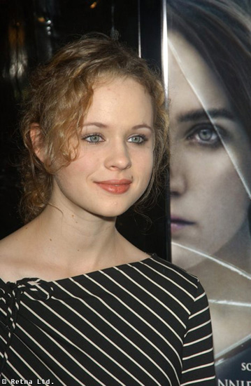 Thora Birch Photos
