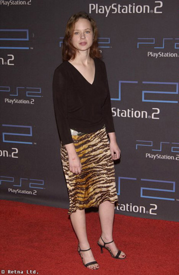 Thora Birch Photos