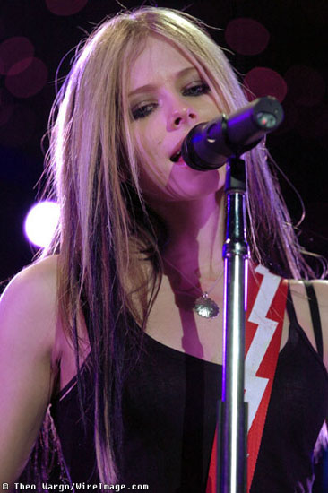 Avril Lavigne Photos