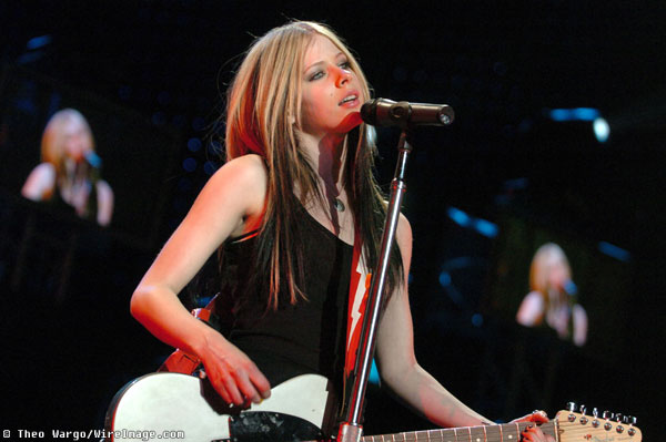 Avril Lavigne Photos
