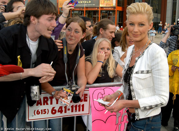 Faith Hill Photos