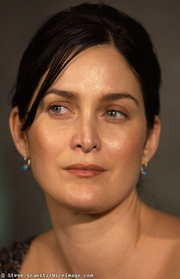 Carrie-Anne Moss Photos