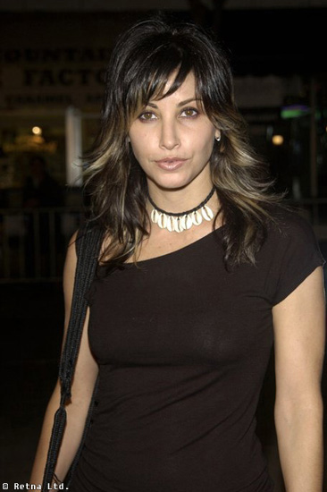 Gina Gershon Photos