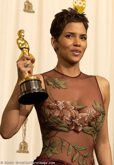 Halle Berry Photos