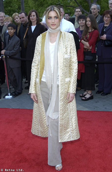Amanda Peet Photos